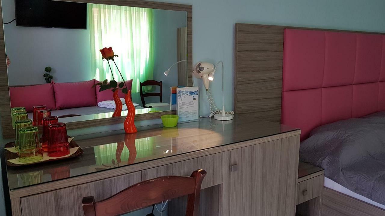 Hotel White Rose Beach Olympiakí Aktí المظهر الخارجي الصورة