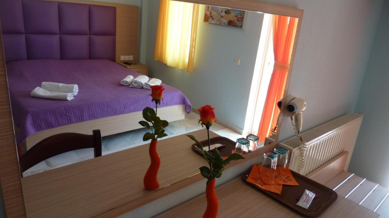 Hotel White Rose Beach Olympiakí Aktí الغرفة الصورة